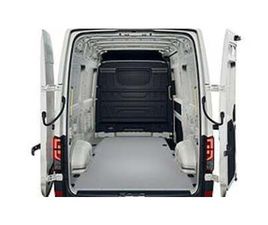 VOLKSWAGEN CRAFTER SKÅP KORT HJULBAS 35 : 3640 MM L3 MOTOR: 2,0 L