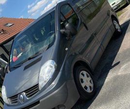 RENAULT TRAFIC PASSENGER 2.0 DCI 115 BV6 - 9 PLACES