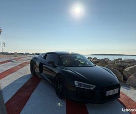 AUDI R8 V10 PLUS