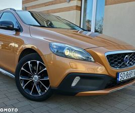 VOLVO V40 CROSS COUNTRY D3 MOMENTUM