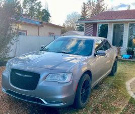 2019 AWD CHRYSLER 300 LIMITED