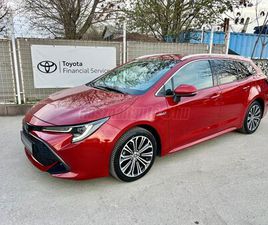 TOYOTA COROLLA TOURING SPORTS 1.8 HYBRID EXECUTIVE E-CVT 2020 - SMART - PROJEKTOROS LED - KAMERA - VEZ. TÁM. RENDSZEREK