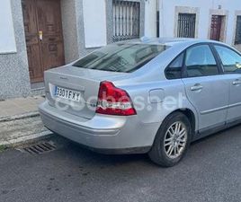 VOLVO S40