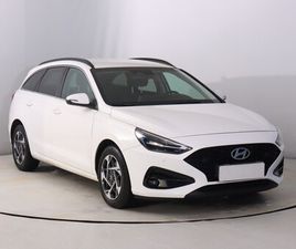 HYUNDAI I30 LIFE 1.5 T-GDI MHEV 48V AUTOMAT, SERV.KNIHA, NAVIGÁCIA