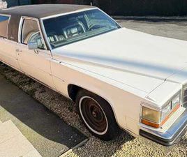 VOITURE CLASSIQUE CADILLAC FLEETWOOD
