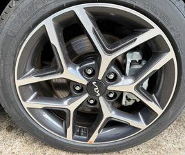 CEED SW 1.5T DCT7 KEYLESS LED PDC V+H 17´´ALU