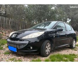 VOITURE NOIR ET BLEU PEUGEOT 206+
