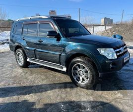 MITSUBISHI PAJERO