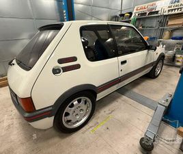 PEUGEOT 205 GTI SPLENDITA PEUGEOT 205 1.9 GTI