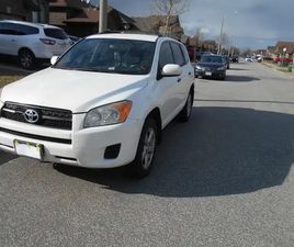 2010 TOYOTA RAV4 4CYLINDER VERY CLEAN NO RUST NO ACCIDENT