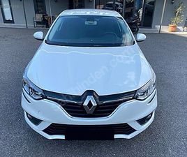 RENAULT MEGANE 1.2 TCE TOUCH
