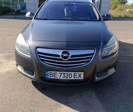 OPEL INSIGNIA 2011