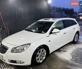 OPEL INSIGNIA 2011