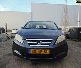 HONDA FR-V - 1.7I MET AIRCO 6 PERSOONS