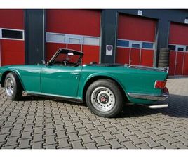 TRIUMPH TR6