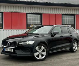 B4 AWD GEARTRONIC MOMENTUM EURO 6/NY SERVAD/2 ÄGARE