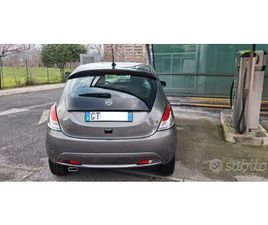 LANCIA YPSILON III 1.0 FIREFLY HYBRID ORO 70CV