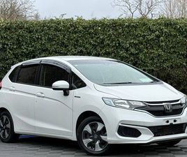 HONDA FIT F-PACKAGE 1.5 HYBRID // HEATED SEATS // NEW 2 YEAR NCT // ADAPTIVE CRUISE CONTROL
