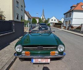 TRIUMPH TR6