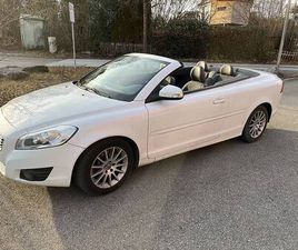 VOLVO C70 2.4I MOMENTUM