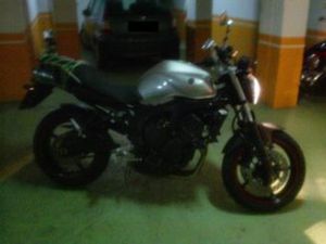 YAMAHA FZ600 S2 NAKED