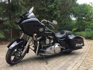 HARLEY DAVIDSON FLHR ROAD KING