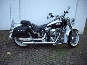HARLEY DAVIDSON SOFTAIL DELUXE