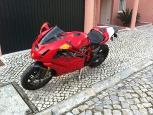 DUCATI 999