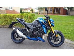 SUZUKI GSX S750