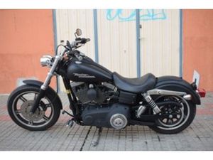 HARLEY DAVIDSON DYNA STREET BOB
