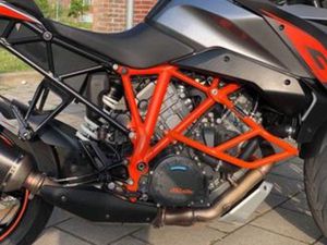 KTM 1290 SUPER DUKE GT