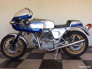 DUCATI 900 SS