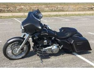 HARLEY DAVIDSON FLHX STREET GLIDE