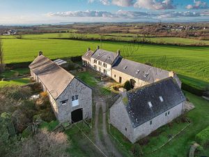 Maison de luxe à vendre à Locronan