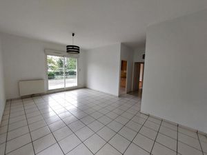 T4 85 m2 refait à neuf avec terrasse