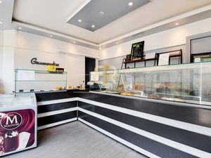 Appartement / Murs commerciaux de 127m2 avec terrasse privat