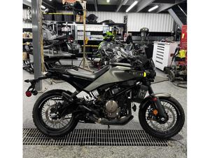 2024 HUSQVARNA SVARTPILEN 401 B.D.