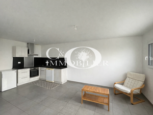 Maison 3 chambres de plain-pied avec poêle