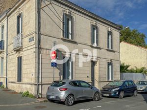 Maison Rochefort m² T-6 à vendre  388 500 €