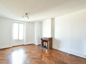 Location appartement  66.42 m² T-2 à Oullins  895 €