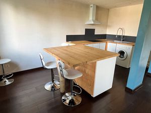 Location appartement  m² T-2 à Grenoble  650 €