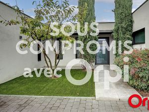 Maison Cailloux-sur-Fontaines 127 m² T-4 à vendre  624 000 €