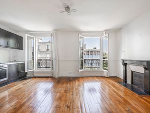Appartement Paris 12 57.6 m² T-3 à vendre  640 000 €