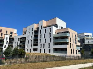 Location appartement  73.09 m² T-3 à Caen  852 €