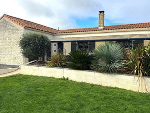 Maison Saintes m² T-4 à vendre  286 200 €