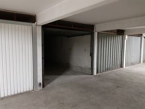 GARAGE A LOUER