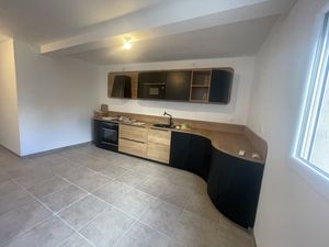 Grande maison dans corps de ferme