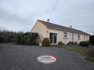 LOROUX BOTTEREAU : Maison de plain pied 90 m2 et dépendance