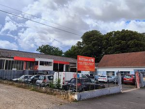 Garage Auto + terrain constructible