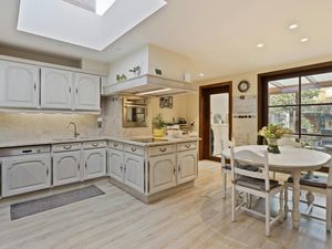 Instapklare woning met gezellige tuin te koop in Roeselare